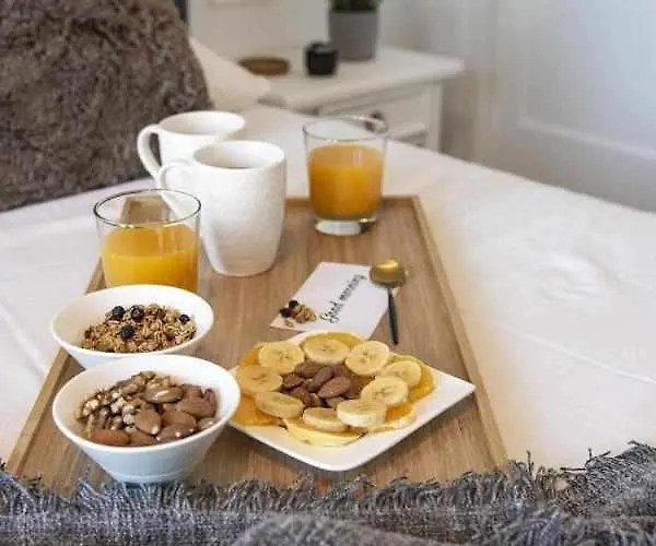 Апартаменты Holyhome Premium 106